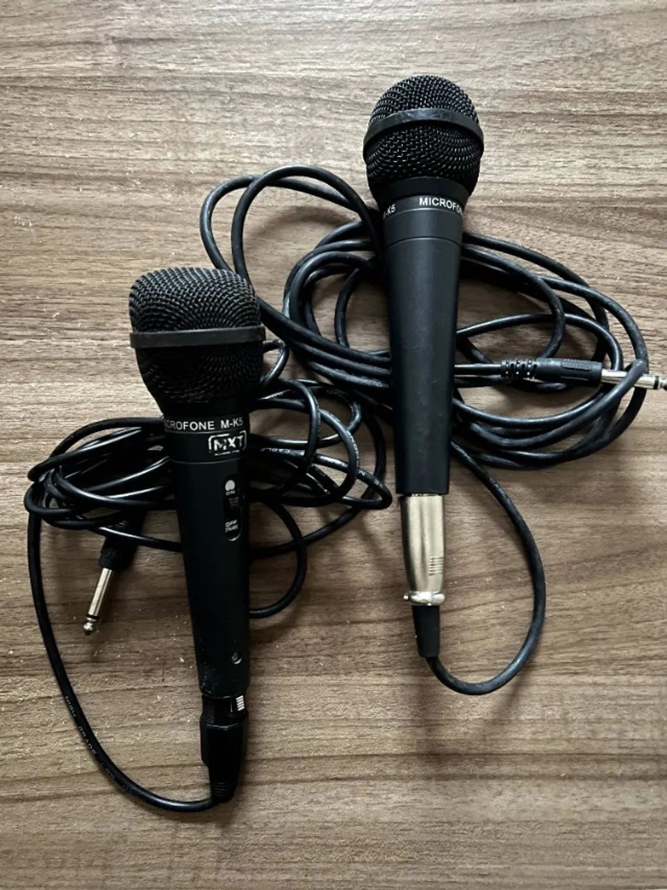 Kit com 2 Microfones com Fio - Funcionando Perfeitamente