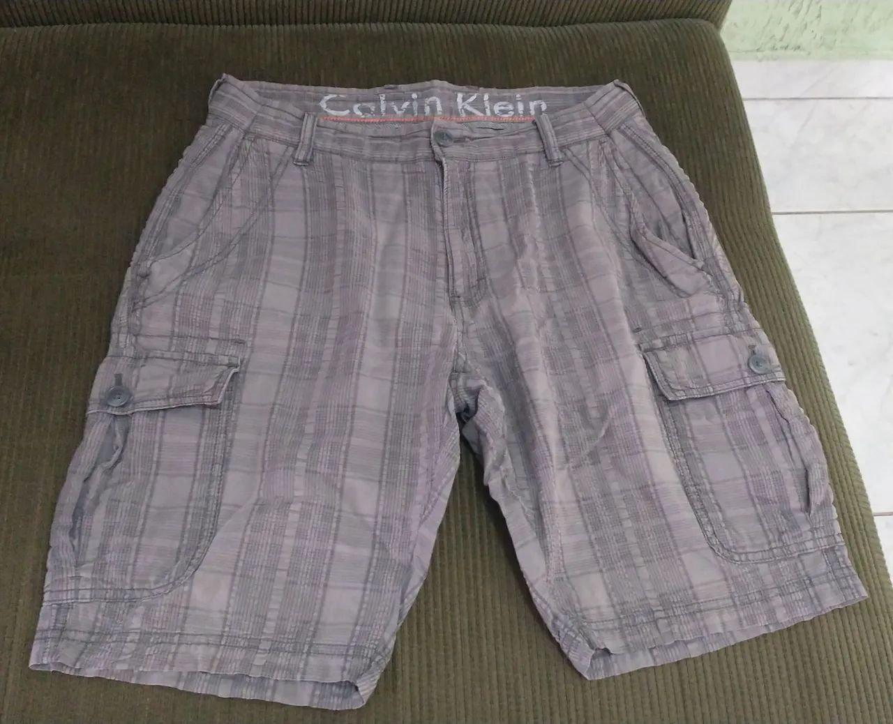 Bermuda Calvin Klein Cargo Masculina tamanho 40 Conforto e Estilo! - Foto 3