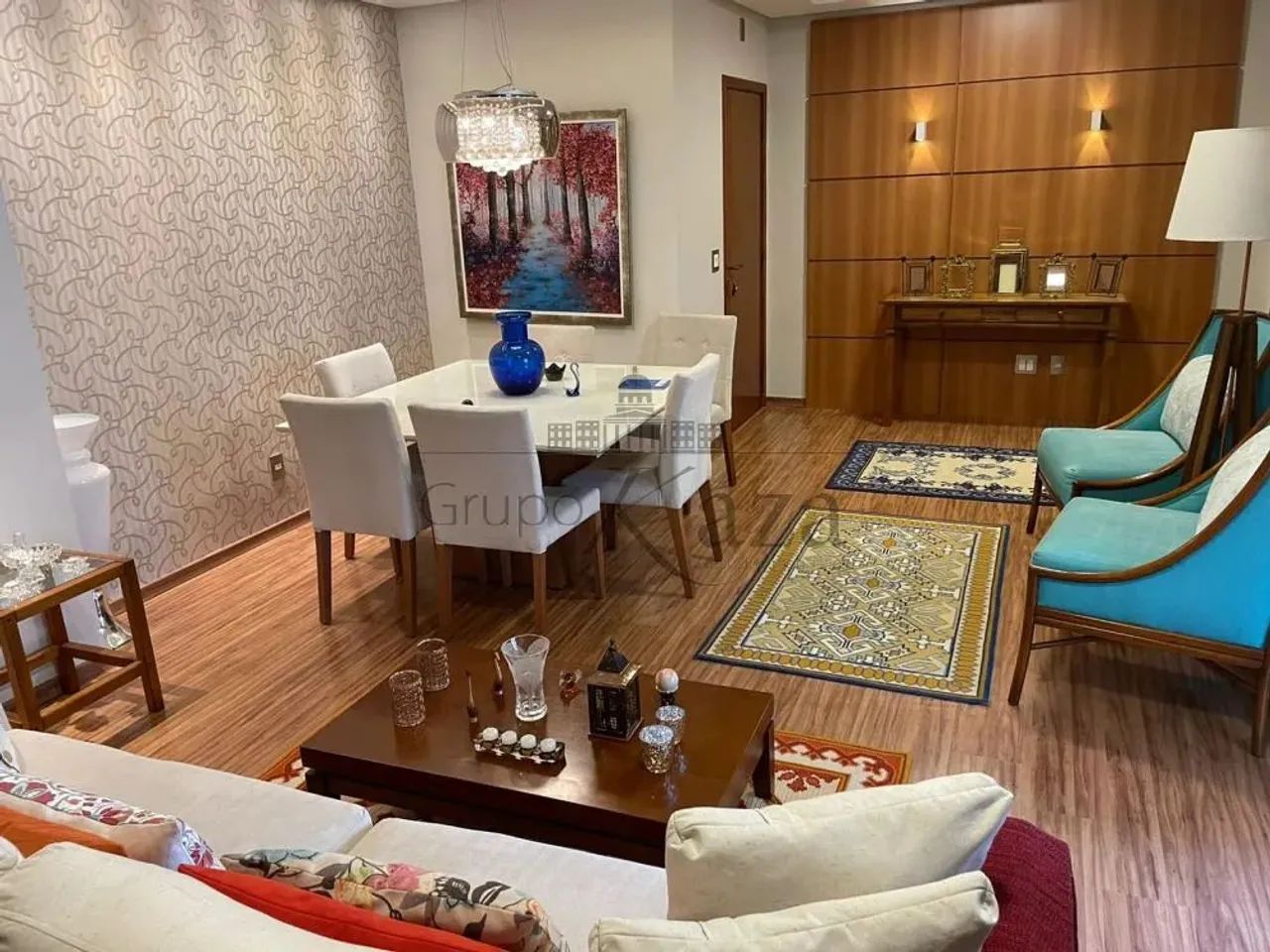Imóvel para aluguel possui 215 metros quadrados com 4 quartos em Vila Ema - São José dos C - Foto 2