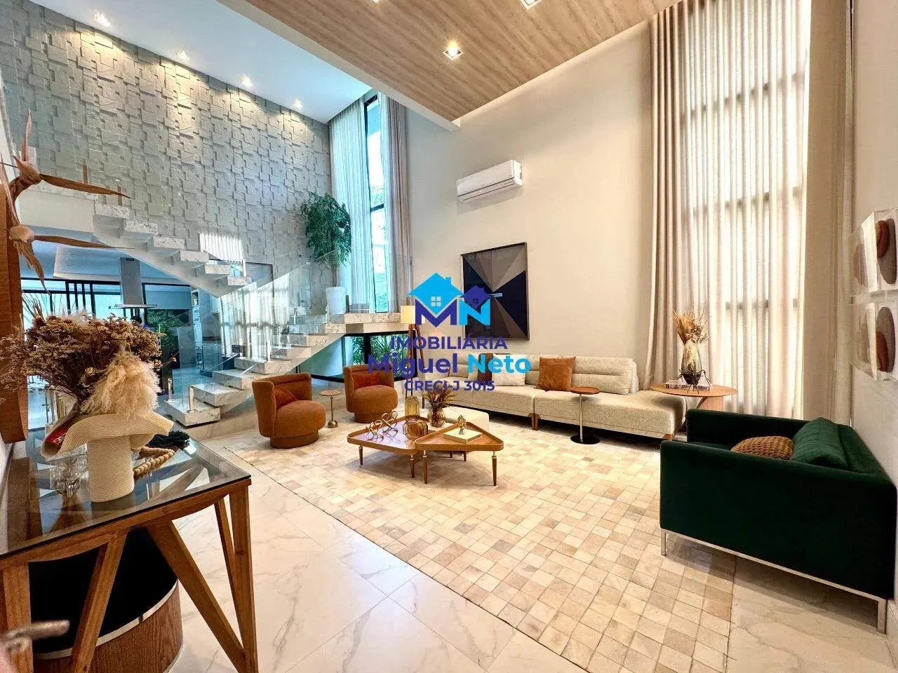 Viva Bem no Ecoville Sobrado Mobiliado de 366m²