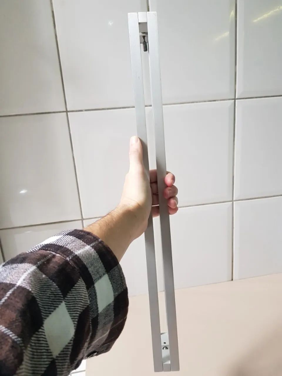 Puxador Duplo para Porta Pivotante - Alumínio (60 cm) - Foto 5