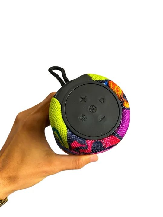 Caixa de Som Bluetooth 20W com Design de Caveira - Imperdível! - Foto 3
