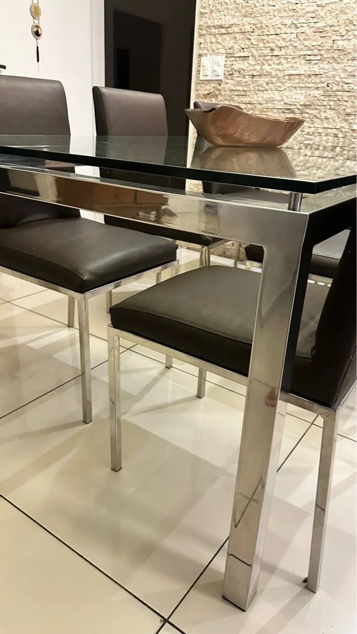 Mesa de jantar com seis cadeiras em aço inoxidável - Foto 4
