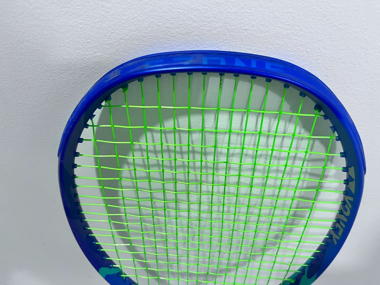 Yonex Ezone 98 2025 L2 c/cushion grip de couro Yonex