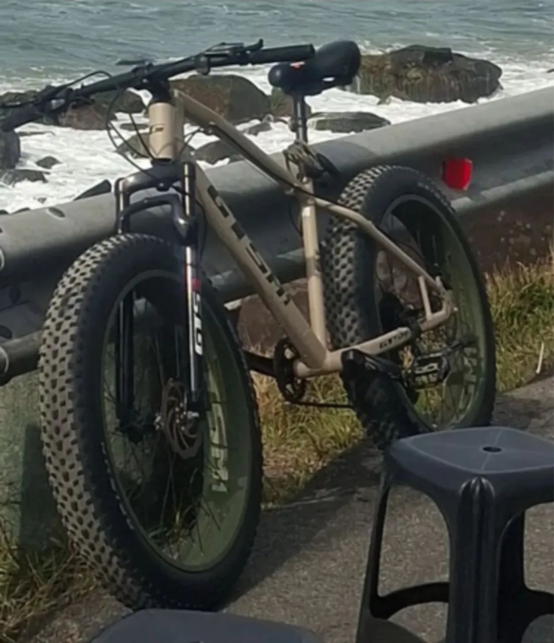Fat bike roubada! Favor entrar em contato se for vista! 