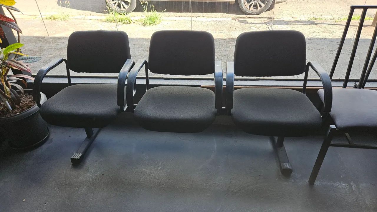 Banco 3 lugares giroflex, conforto e durabilidade!!