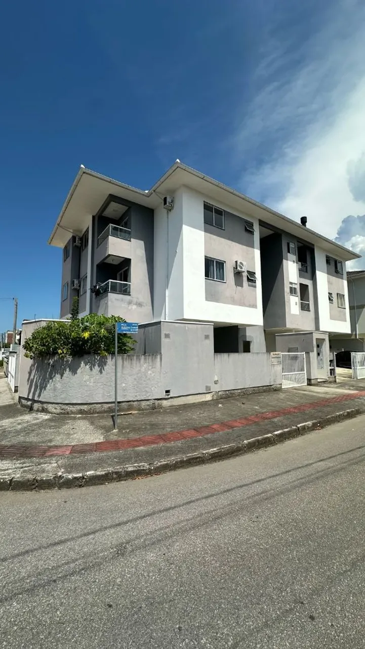 Apartamento mobiliado 