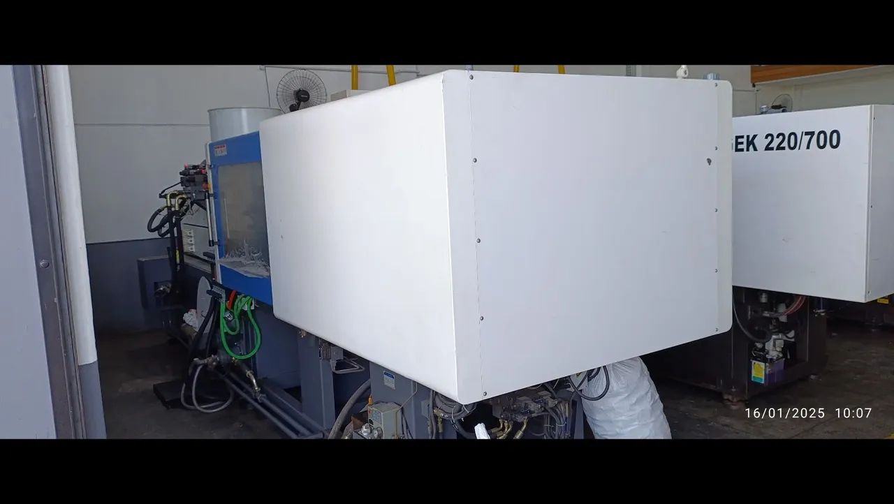 Injetora GoldenEagle 220 Servomotor ano 2022 - Foto 5