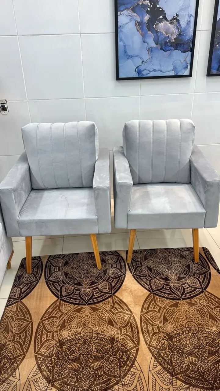 Cada poltrona 299,00 reais 