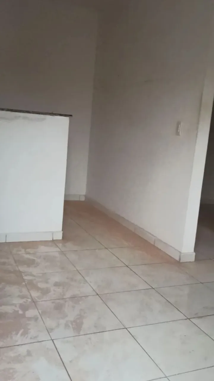 Kitnets (3 kitnets recém reformados