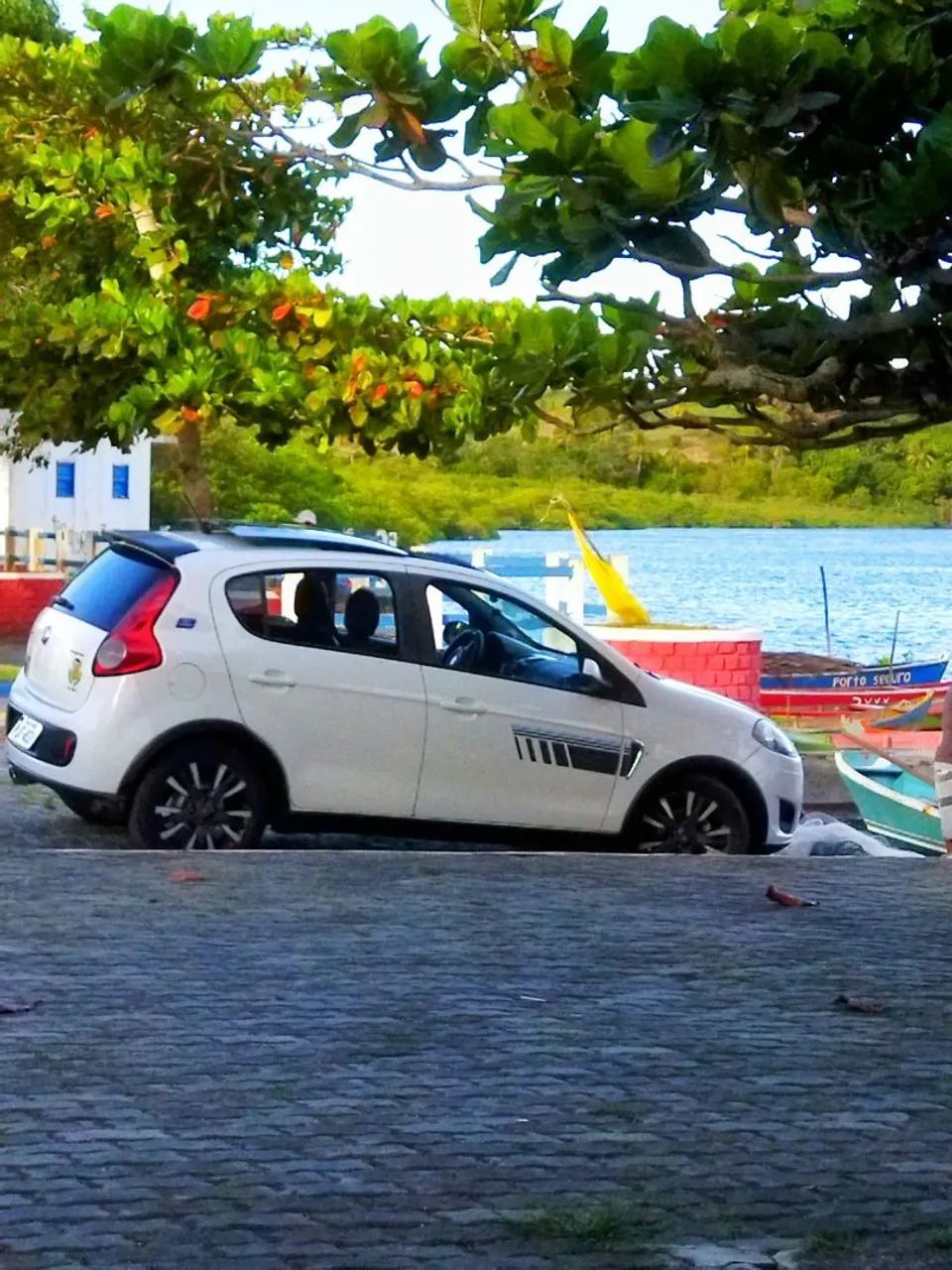 Palio esporte BLUE Edition 1.6