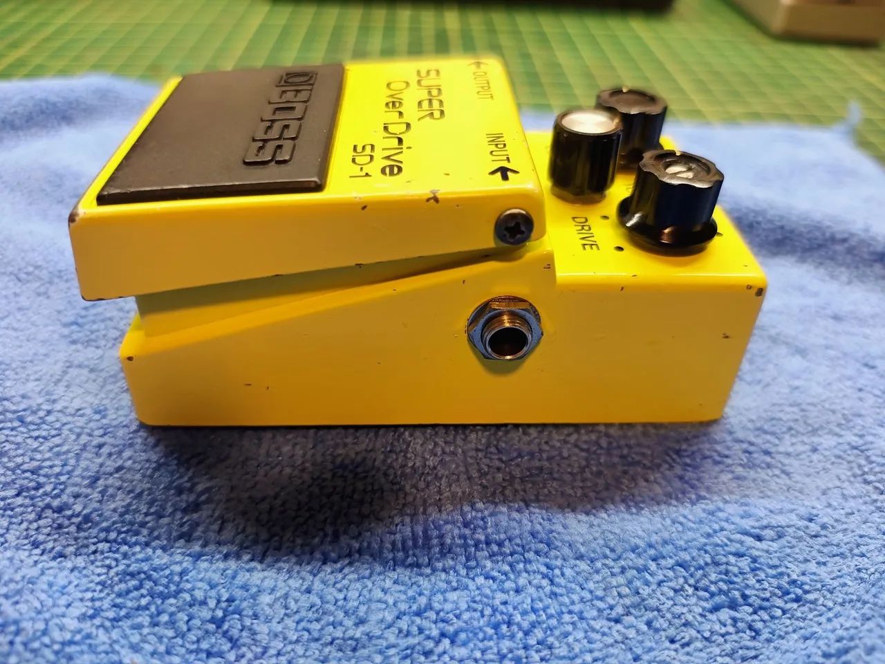 Boss SD-1 Super Overdrive made in Japan 1986 - Instrumentos