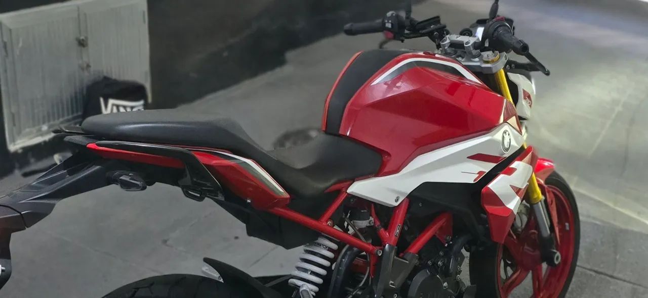 BMW 310  - *Apenas 4 mil km rodados.* - Foto 3