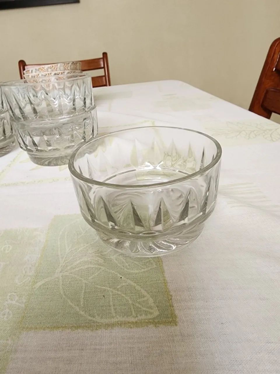 Conjunto para sobremesa vidro trabalhados com detalhes geométricos