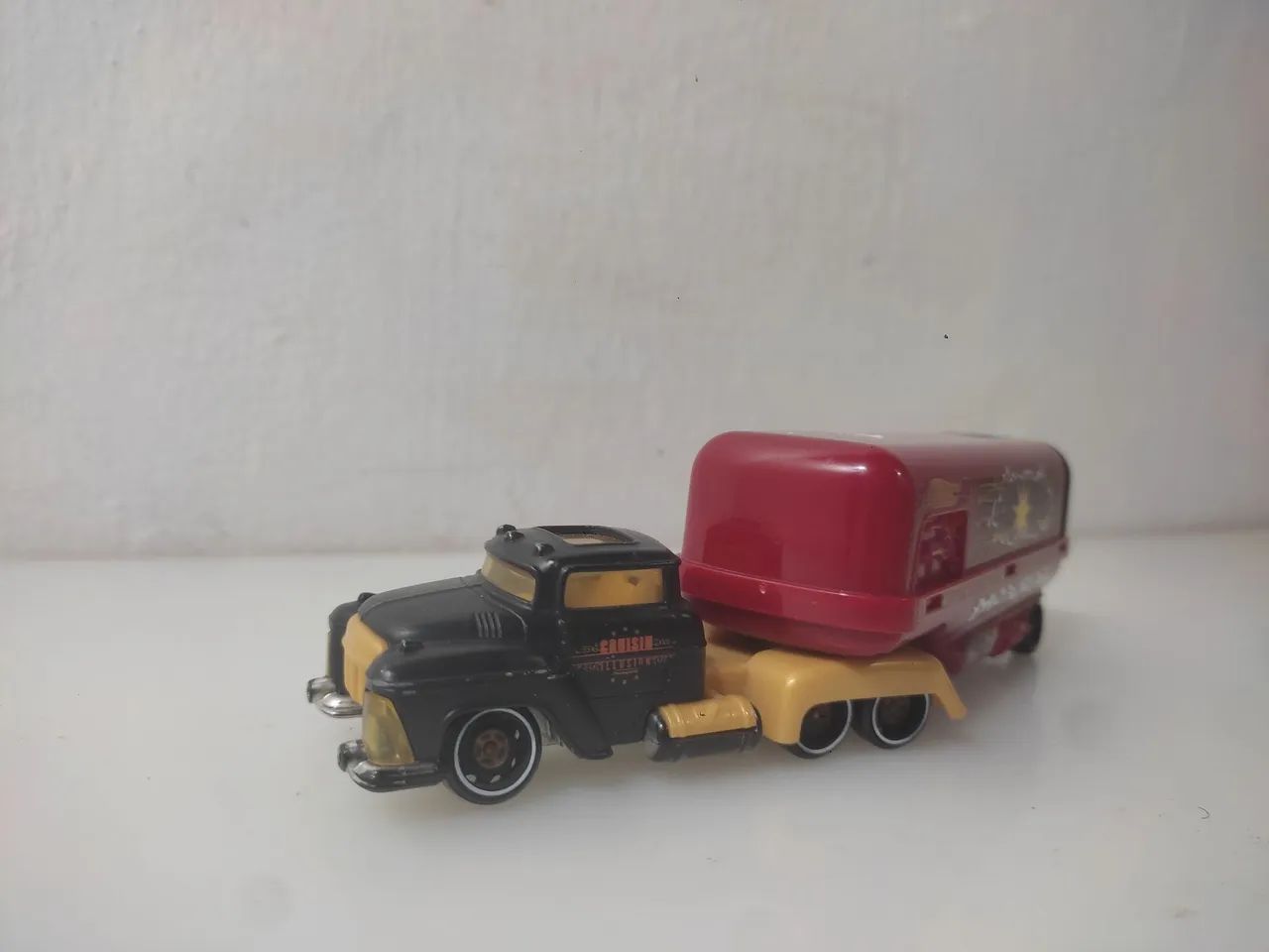 Caminhão de transporte hot wheels brinquedo - Foto 2