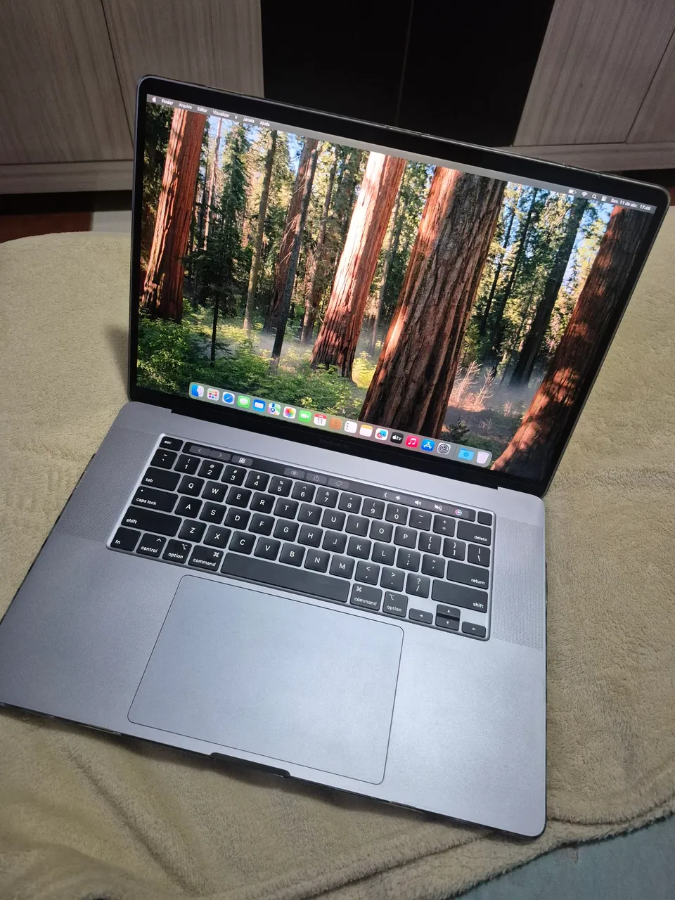 MacBook Pro 16 polegadas - impecável