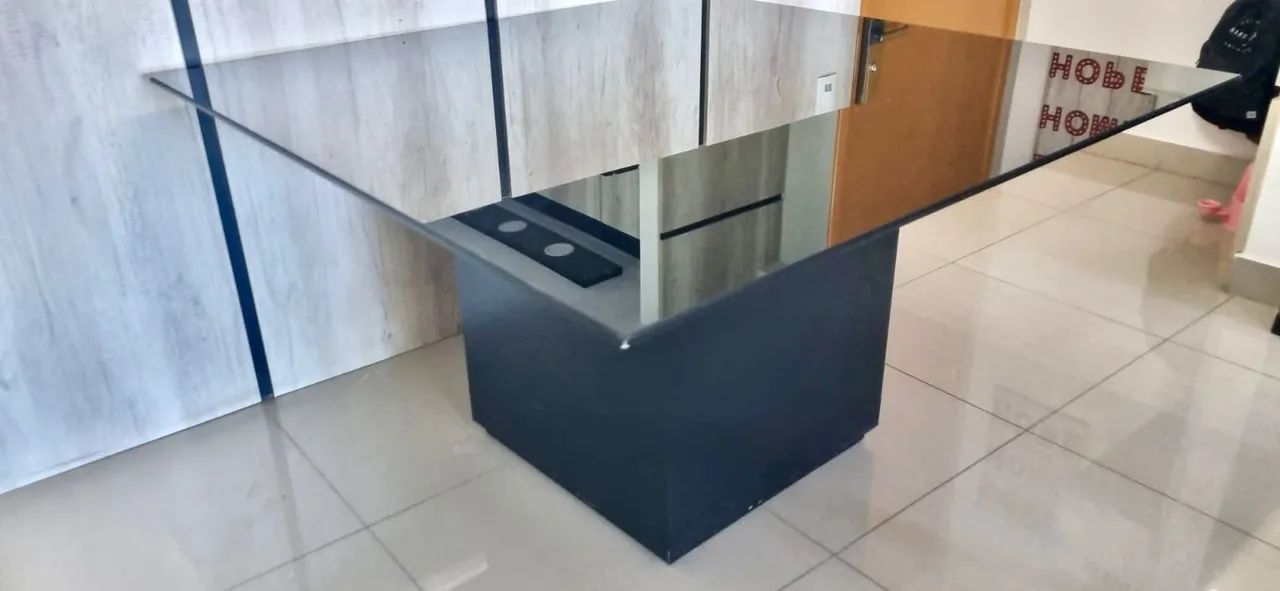 Mesa de Jantar em Vidro Temperado