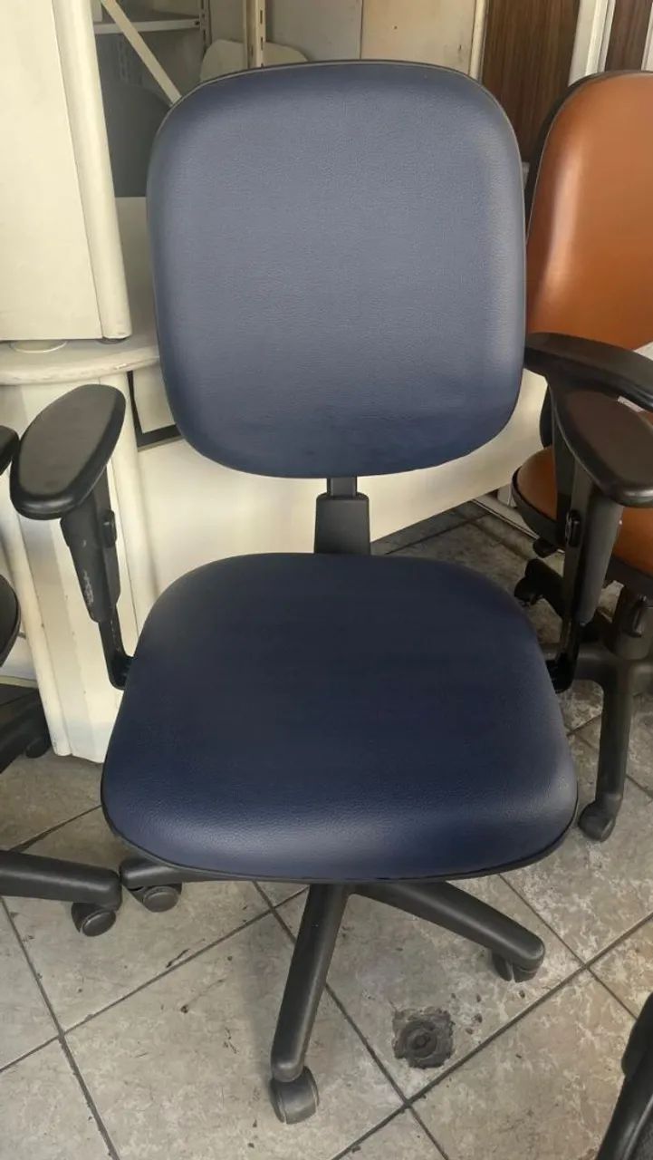 Cadeira diretor ergonômica  - Foto 4