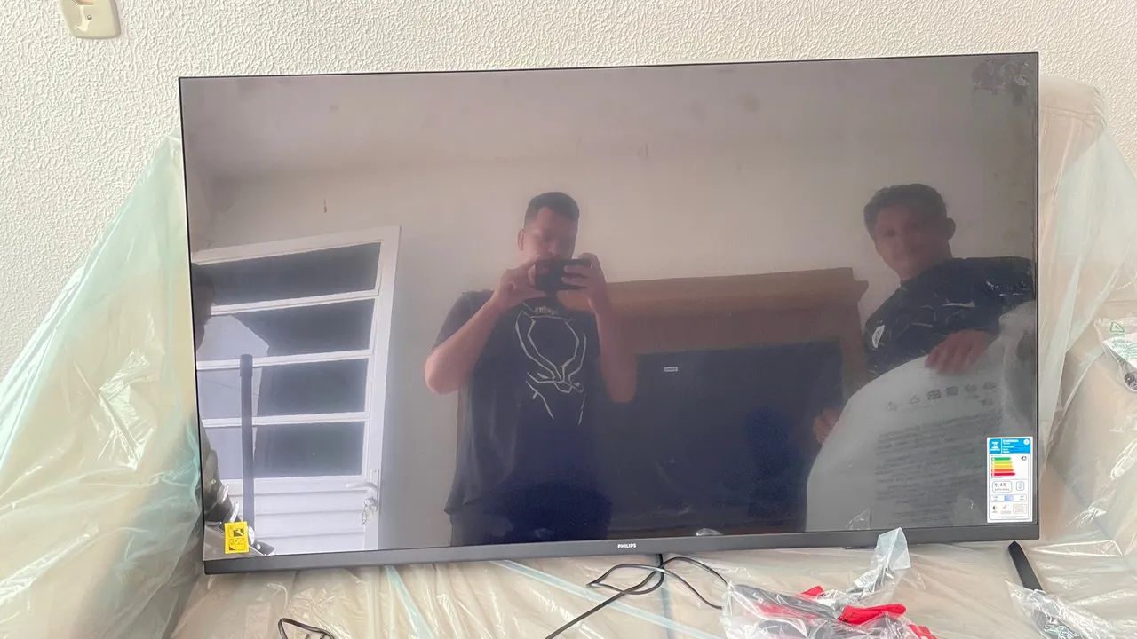 TV Phillips 50 polegadas 4k - problema na tela.  - Foto 2