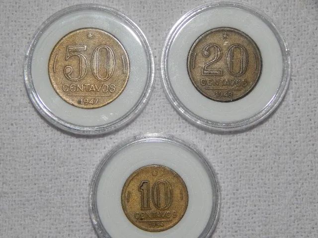 Moedas de Bronze das décadas de 40 e 50 - antiguidades - Foto 3