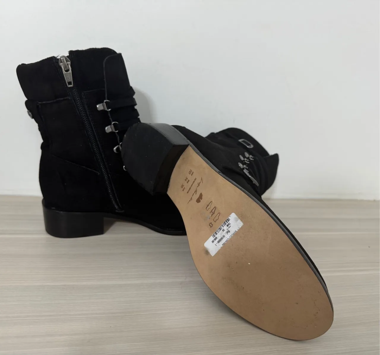 Bota de couro Luiza Barcelos