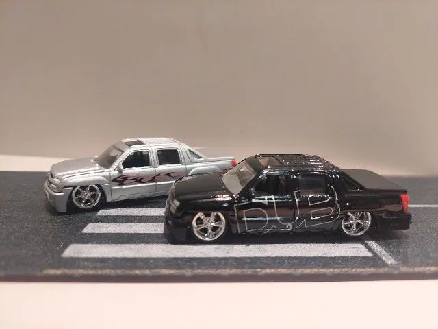 Jada Chevrolet Avalanche 1/64