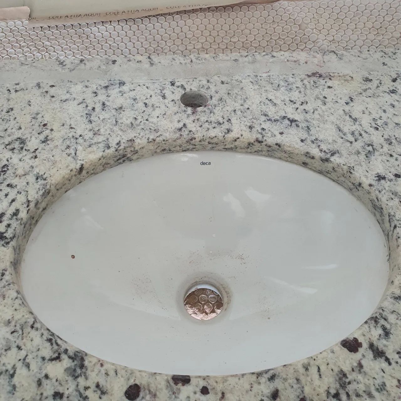 Bancada de granito com cuba embutida média  - Foto 2