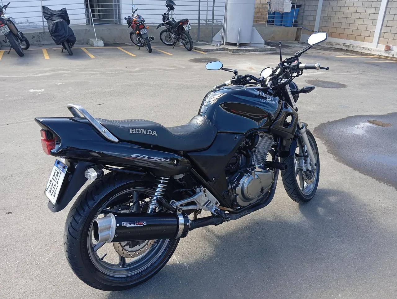 CB 500