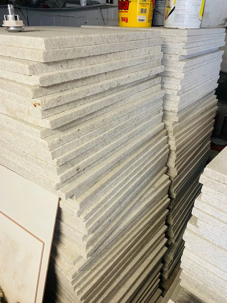 Lote de pisos de mármore. 