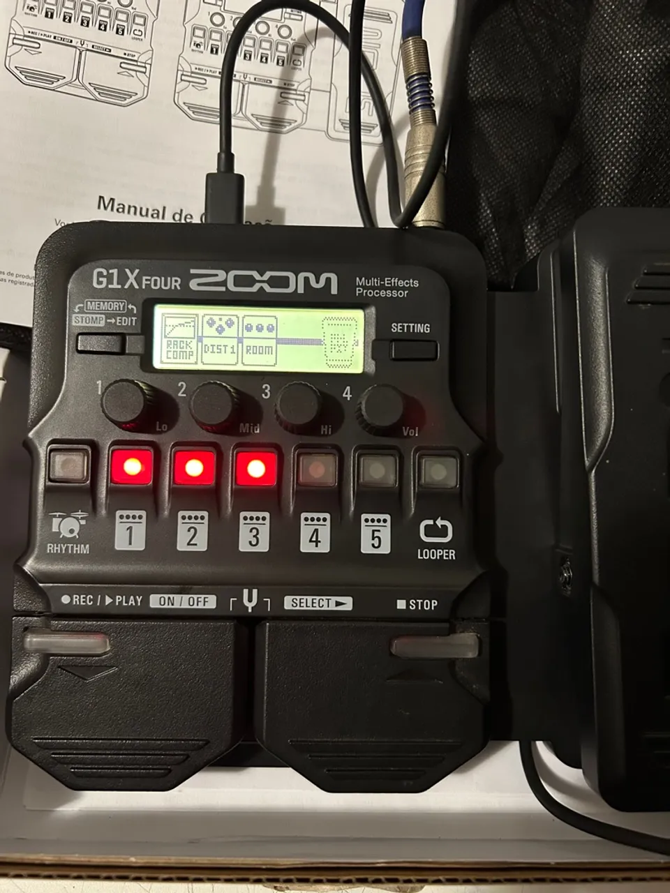 Pedaleira Zoom G1x Four