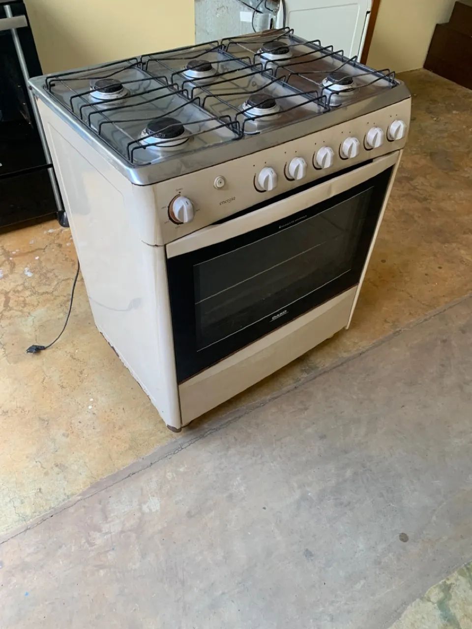 Fogão elétrico 6 bocas