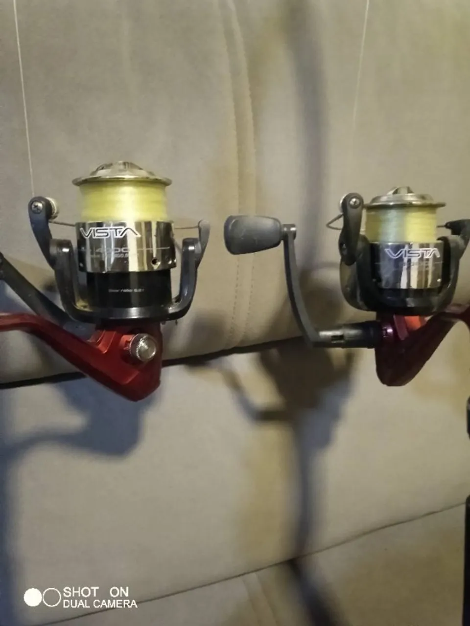 Molinete de pesca completo duas unidades com carretilha 4000 - 3000