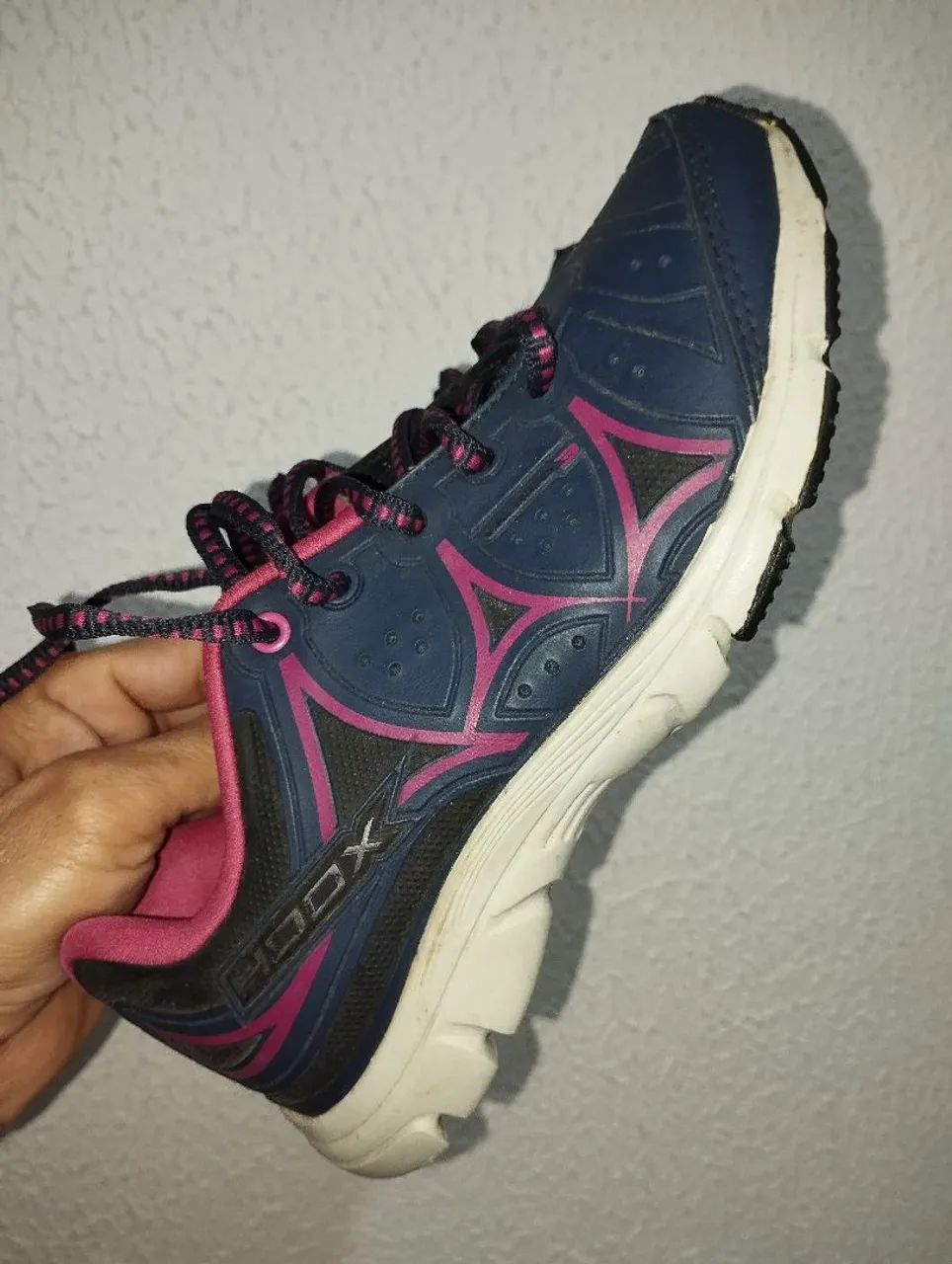 Tênis Esportivo Azul e Rosa - 34