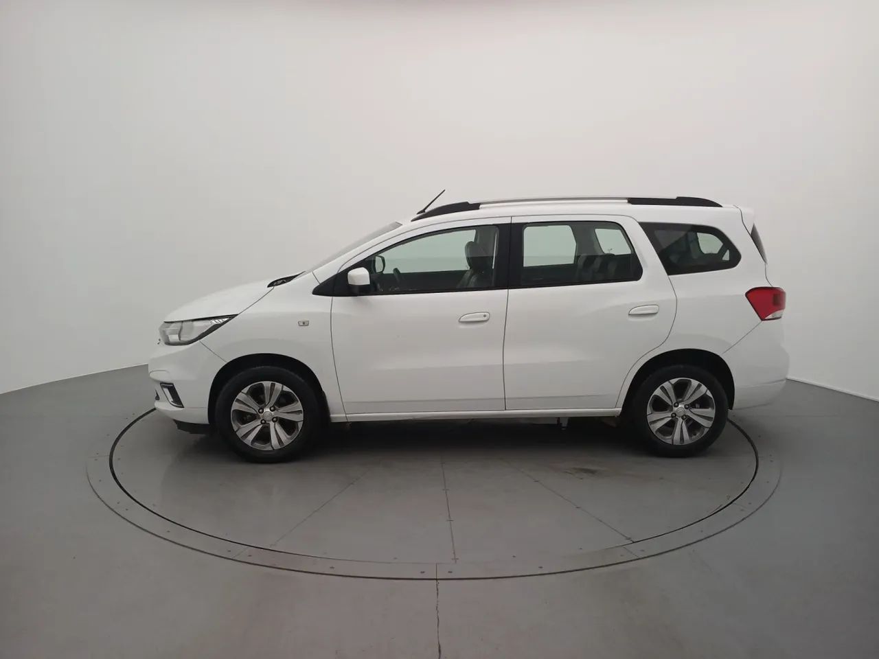 Chevrolet Spin 2023 1.8 premier 8v flex 4p automático - Foto 2