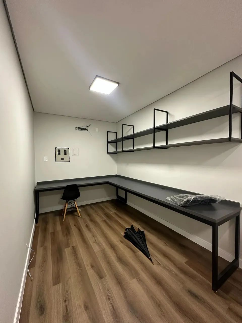 Salas Comerciais Individuais no Centro  Prédio Moderno! - Foto 4
