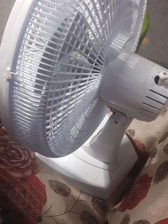  Ventilador de mesa modial 40 cm - Foto 2