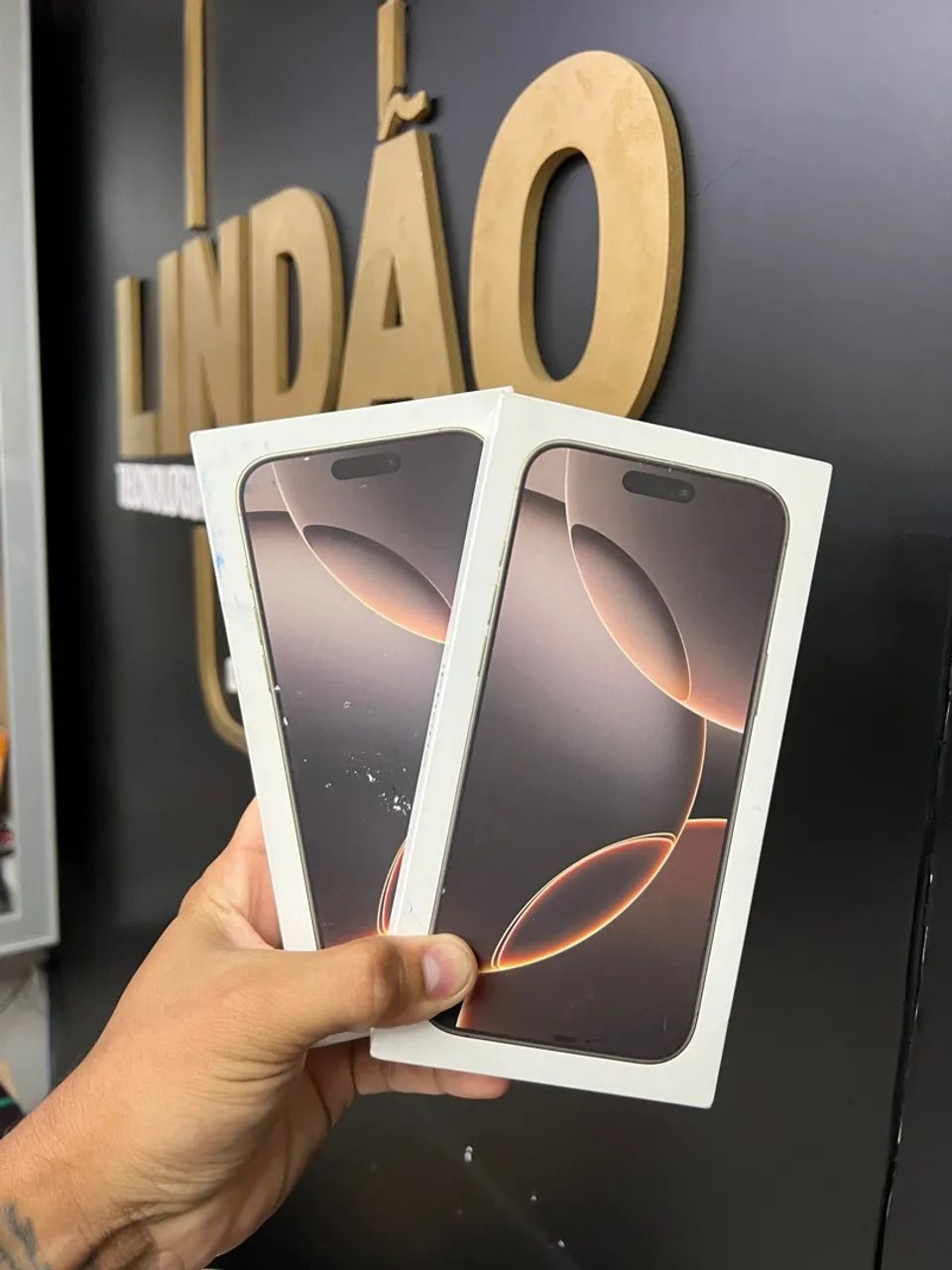 iPhone 16 Pro 128GB lacrado com 1 ano de garantia Apple! Somos loja física 