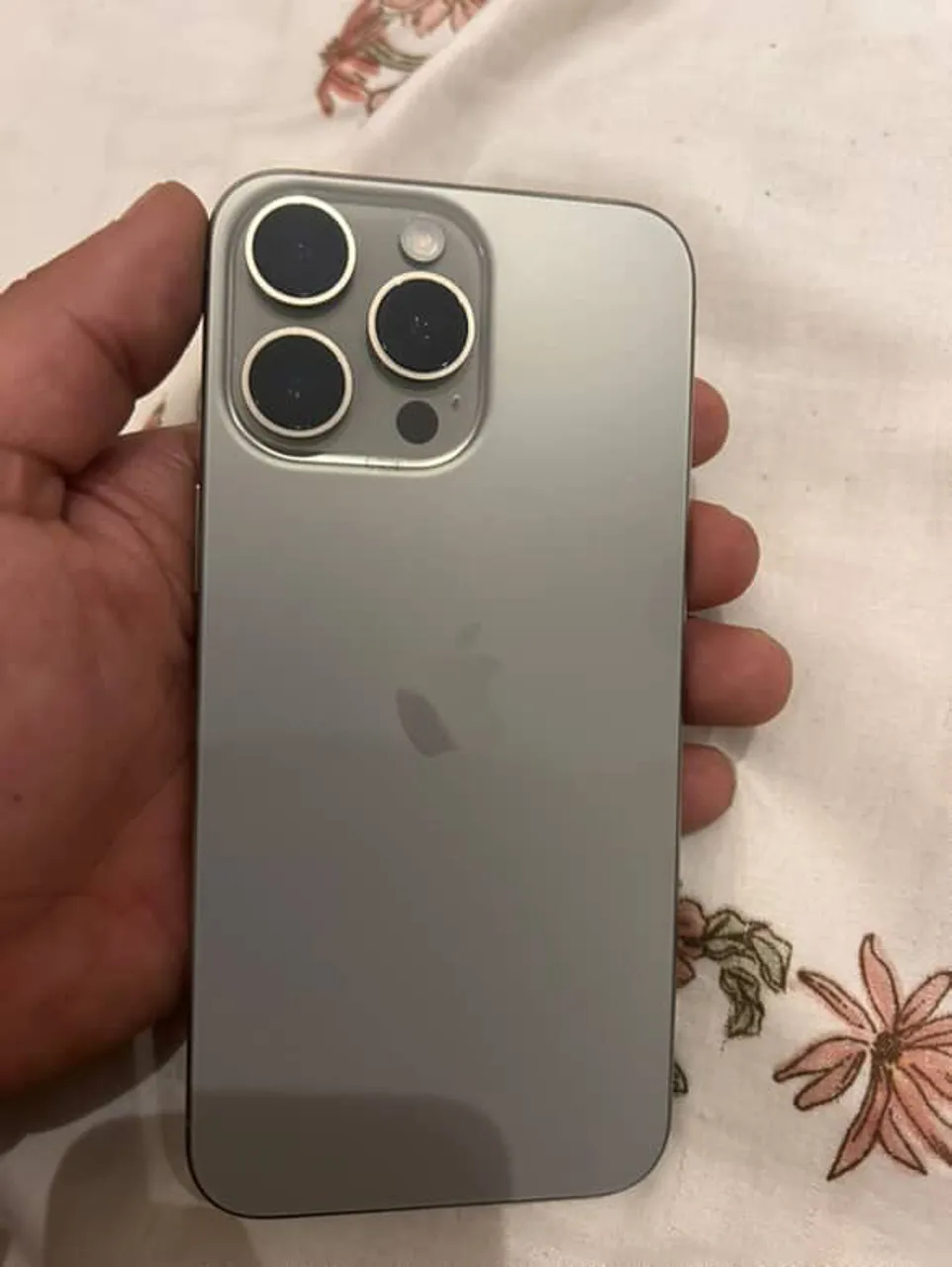 15 pro MAX 1TB