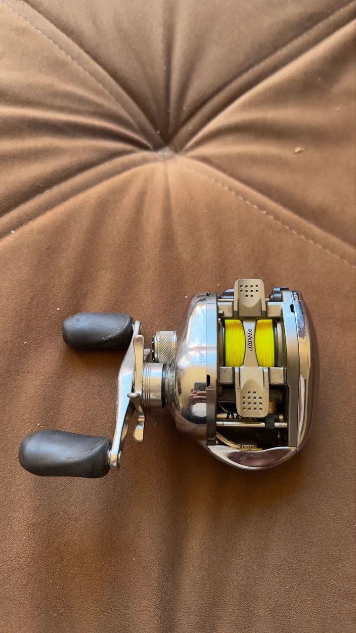 CARRETILHA SHIMANO ANTARES DC7 - Foto 5