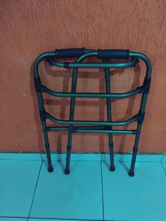 Andador de 3 Pernas para Idosos - Foto 3