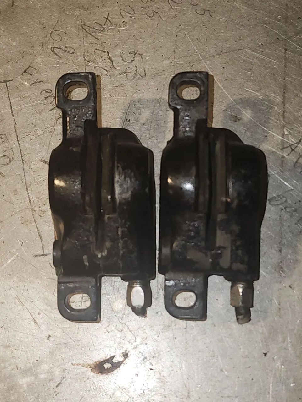 Uma Pinça de Freio Shimano - Foto 3