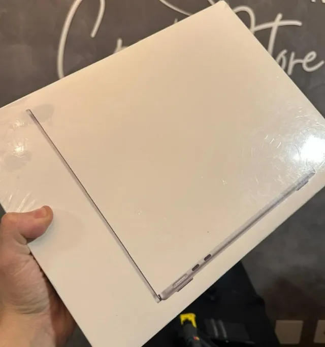 MacBook Air M4 16gb ram / 256gb SSD 13,6 Pol. - Prateado