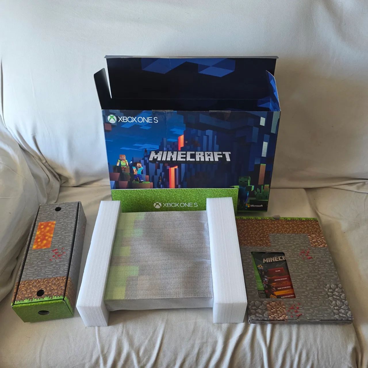 Xbox one S edição Minecraft novo sem uso. - Foto 3