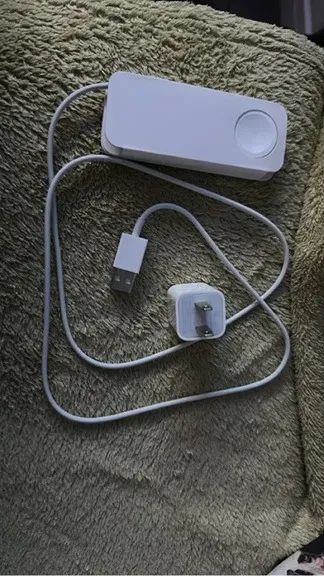 Carregador Apple Watch Original + Tomada Original Apple