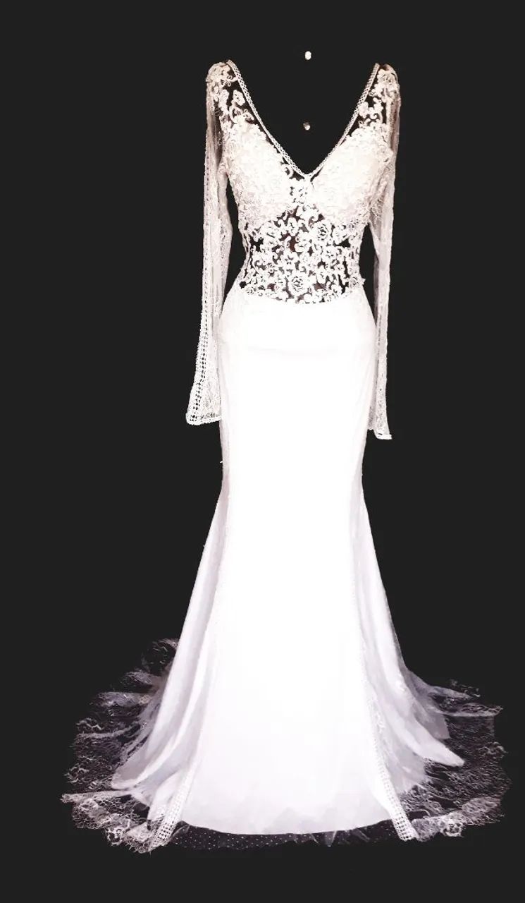 Vestido de Noiva com Renda e Manga Longa - Foto 2