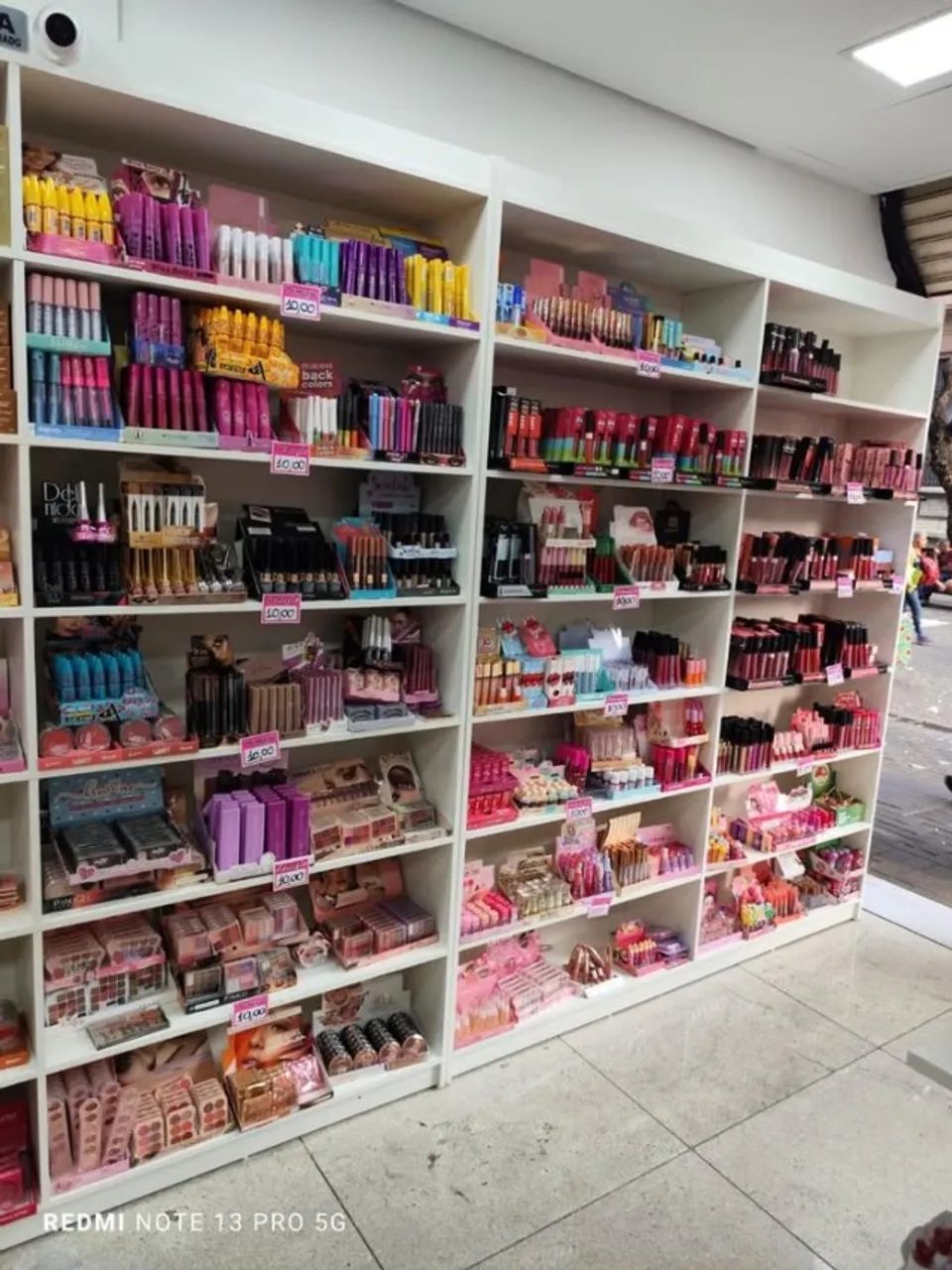 Estantes MDF Para loja de cosmeticos - Nova sob medidas  - Foto 3