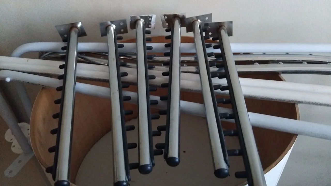 Manequins para loja de roupas e cabines, araras outros itens  - Foto 4