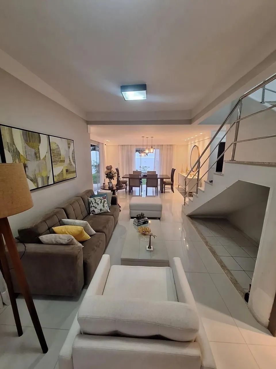 Casa em Condomínio 3 quartos à 500 m da Litorânea, Alto Padrão Cond. Costa mar