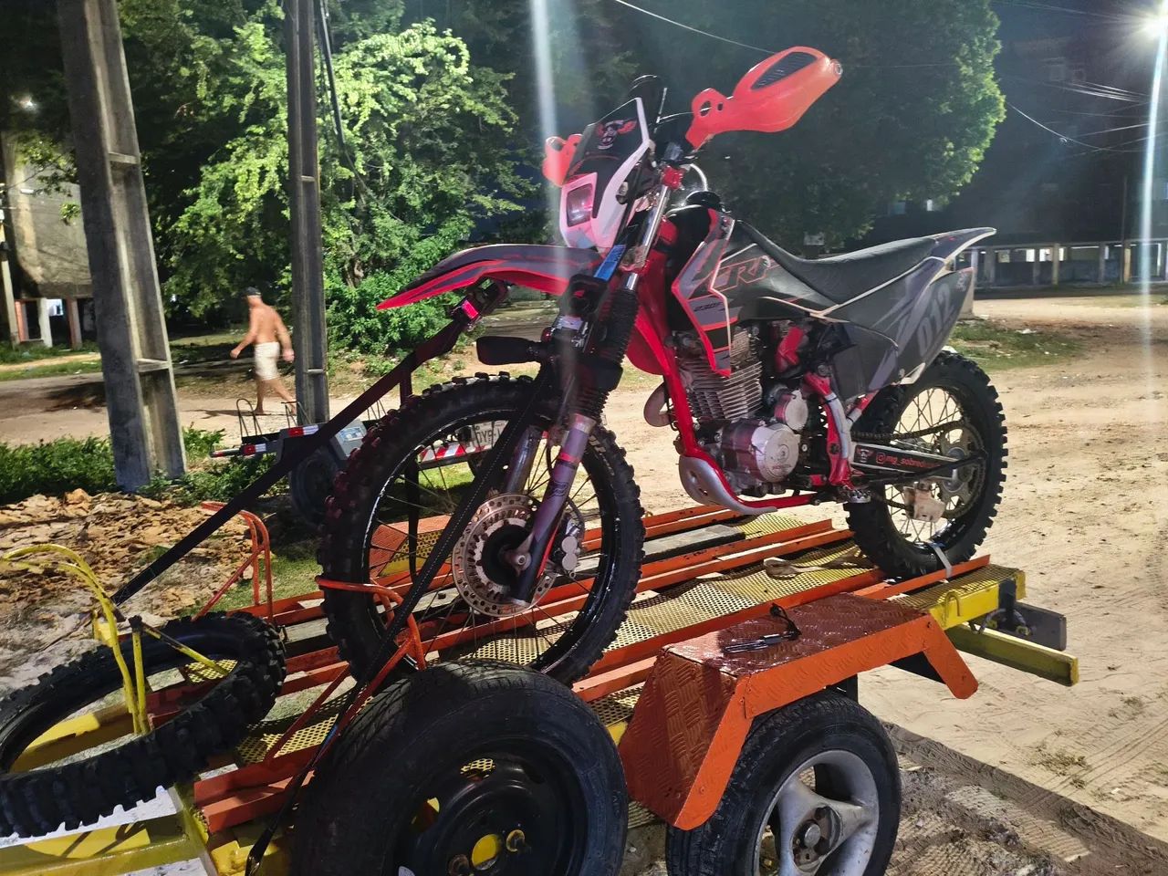 Vendo CRF 230 para pessoas exigentes  - Foto 2