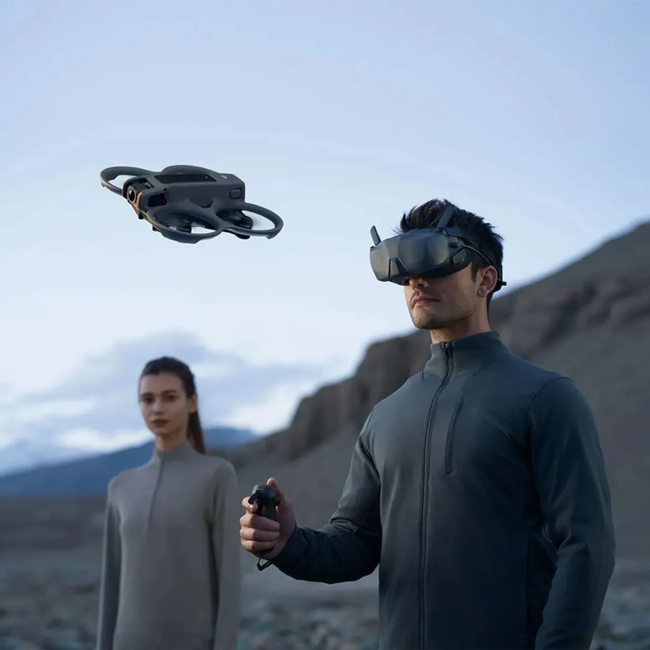 Drone DJI Avata 2 (Fly More Combo - 3 Baterias) - Lacrado - Foto 3